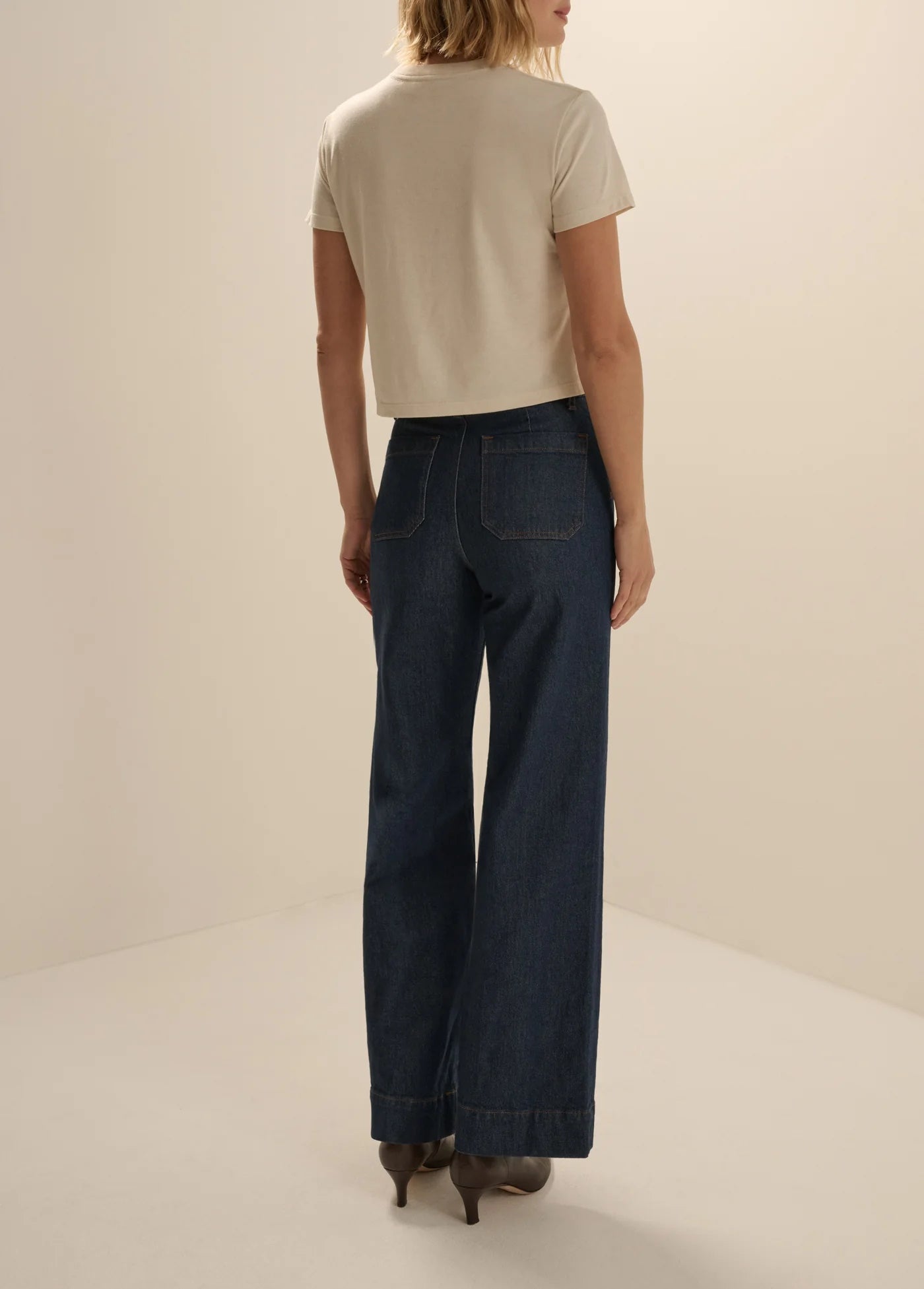 Cropped Signature Tee