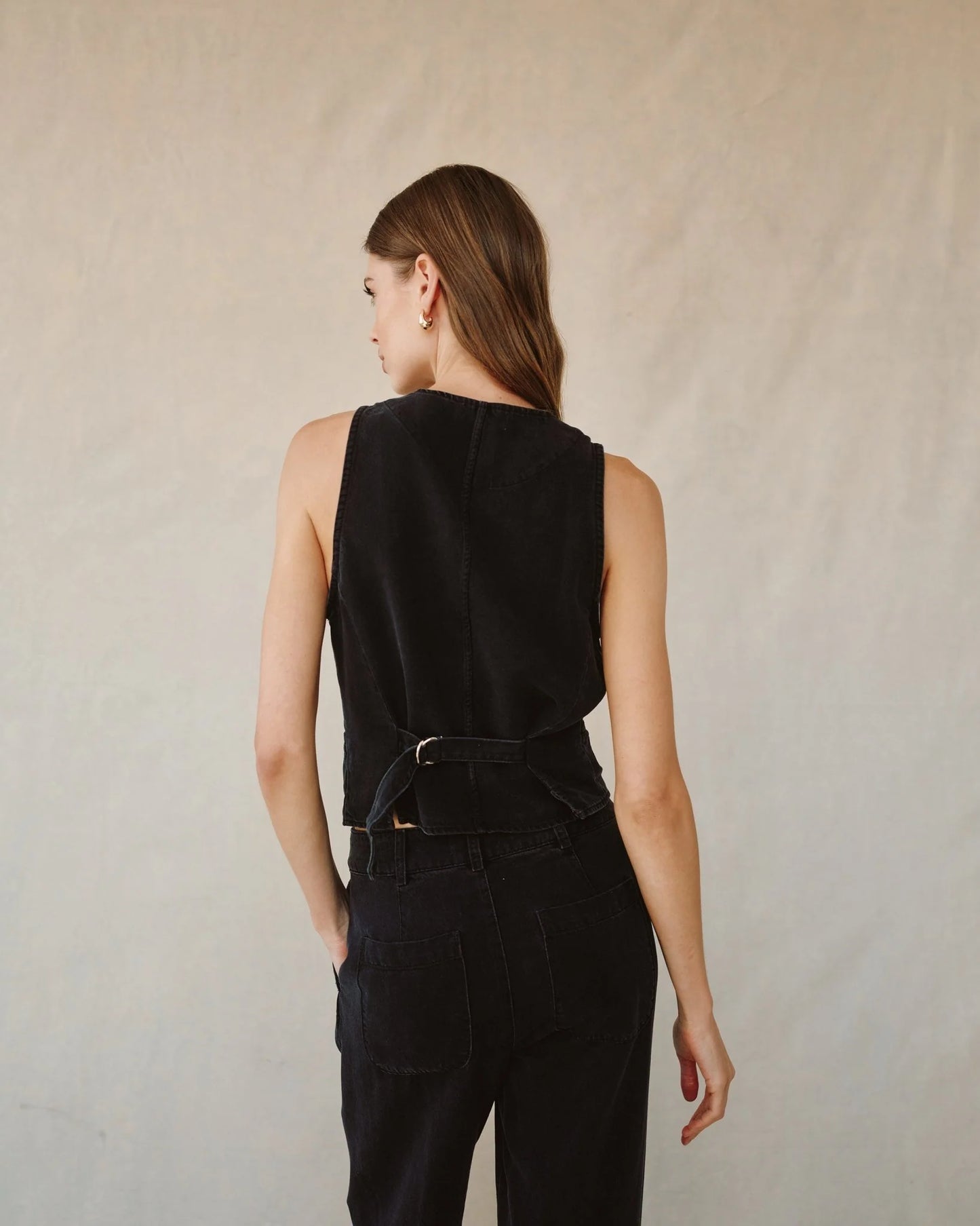 Cinch Back Vest