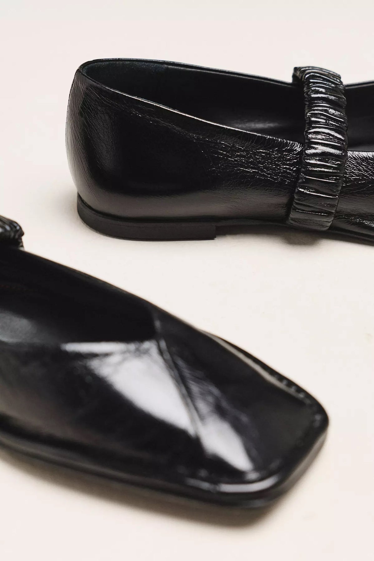 Lautan Black Ballet Flat