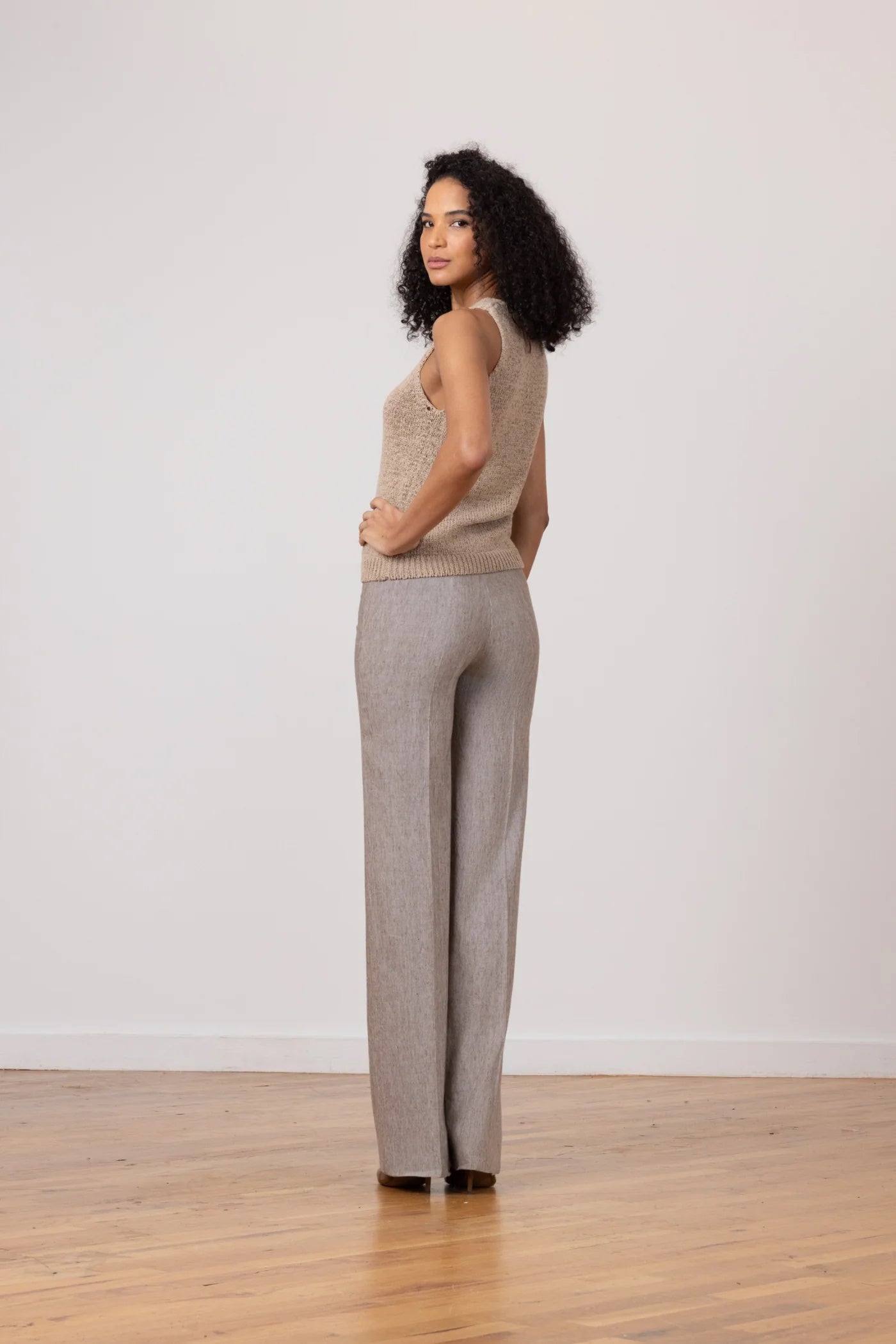 Flavia Linen Pant in Mushroom