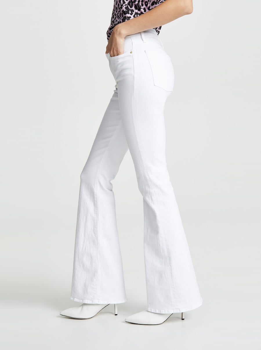 Le High Flare in Blanc