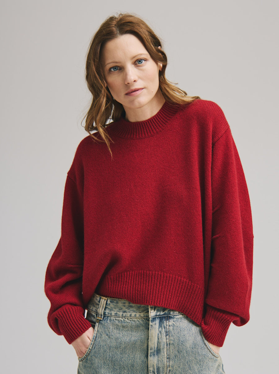 Hi Lo Pleat Sleeve Crew
