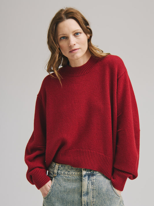 Hi Lo Pleat Sleeve Crew