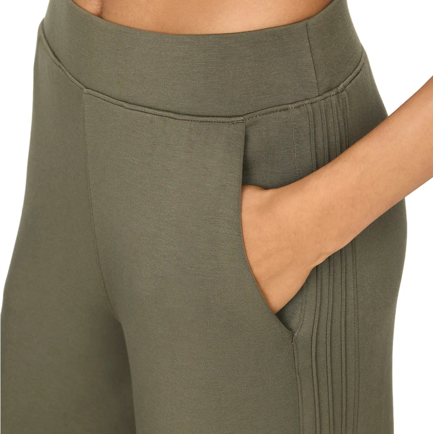 Pintuck Wide Leg Pant