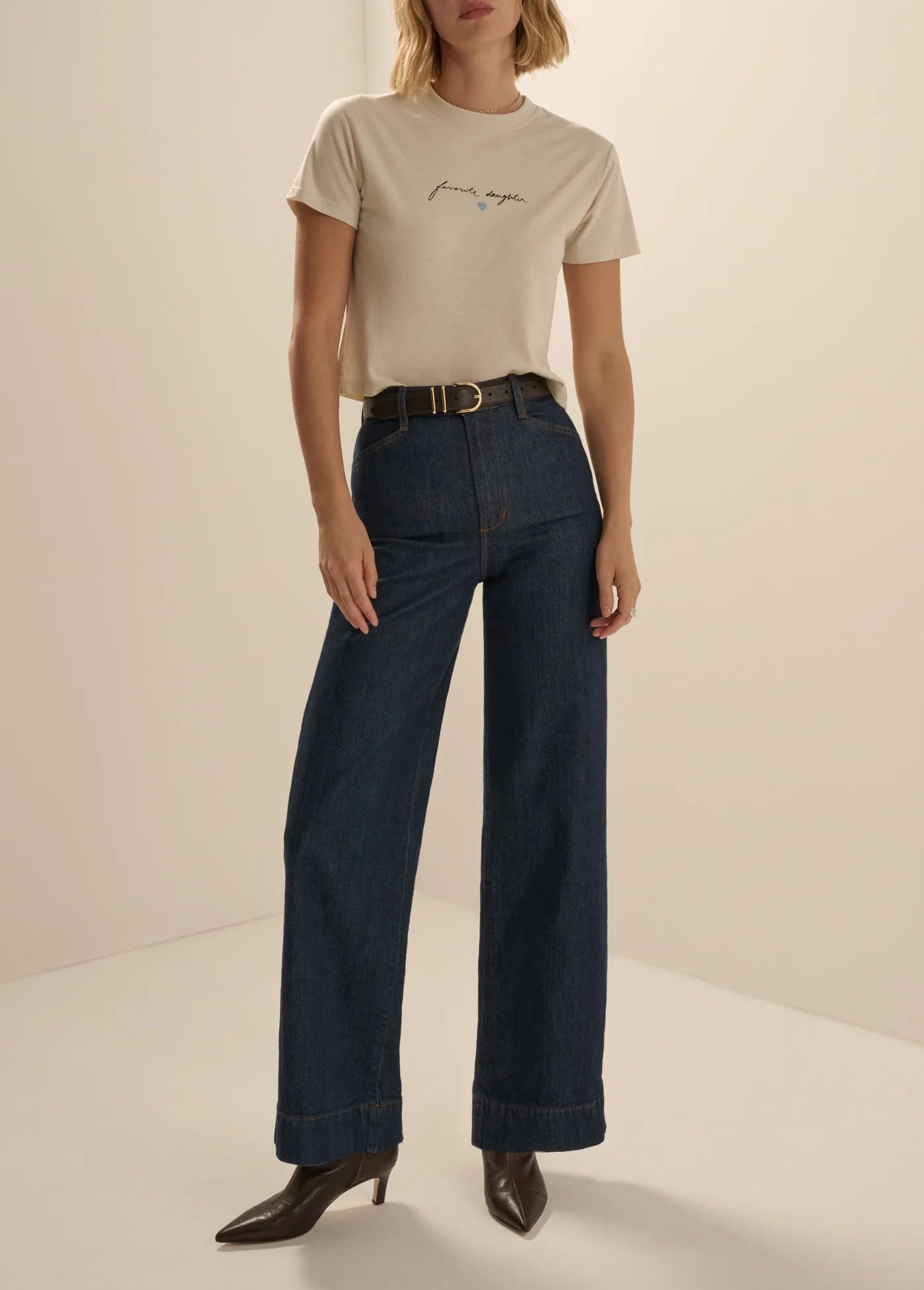 Cropped Signature Tee