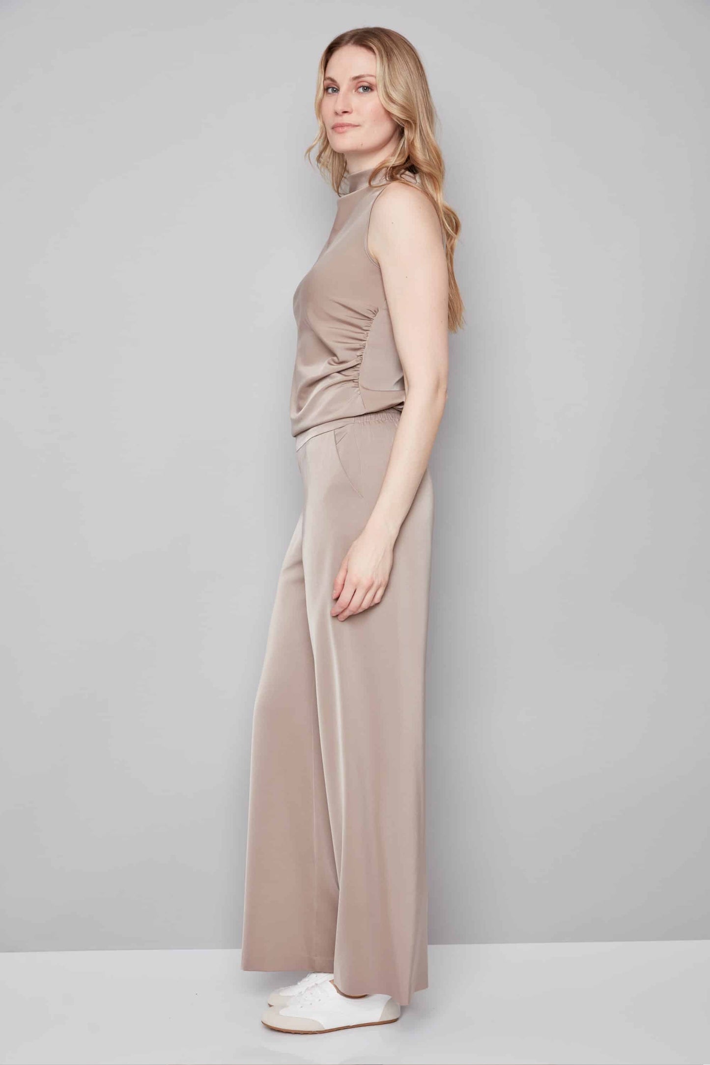 Wide Leg Pant in Almond