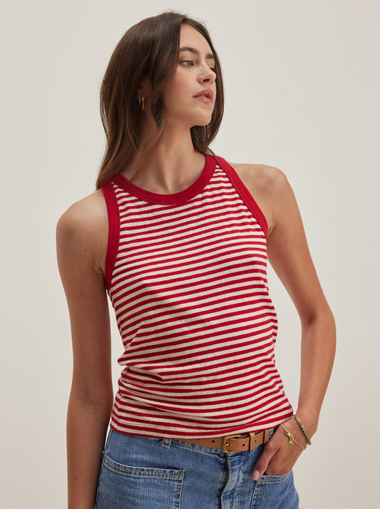 Lua Tee