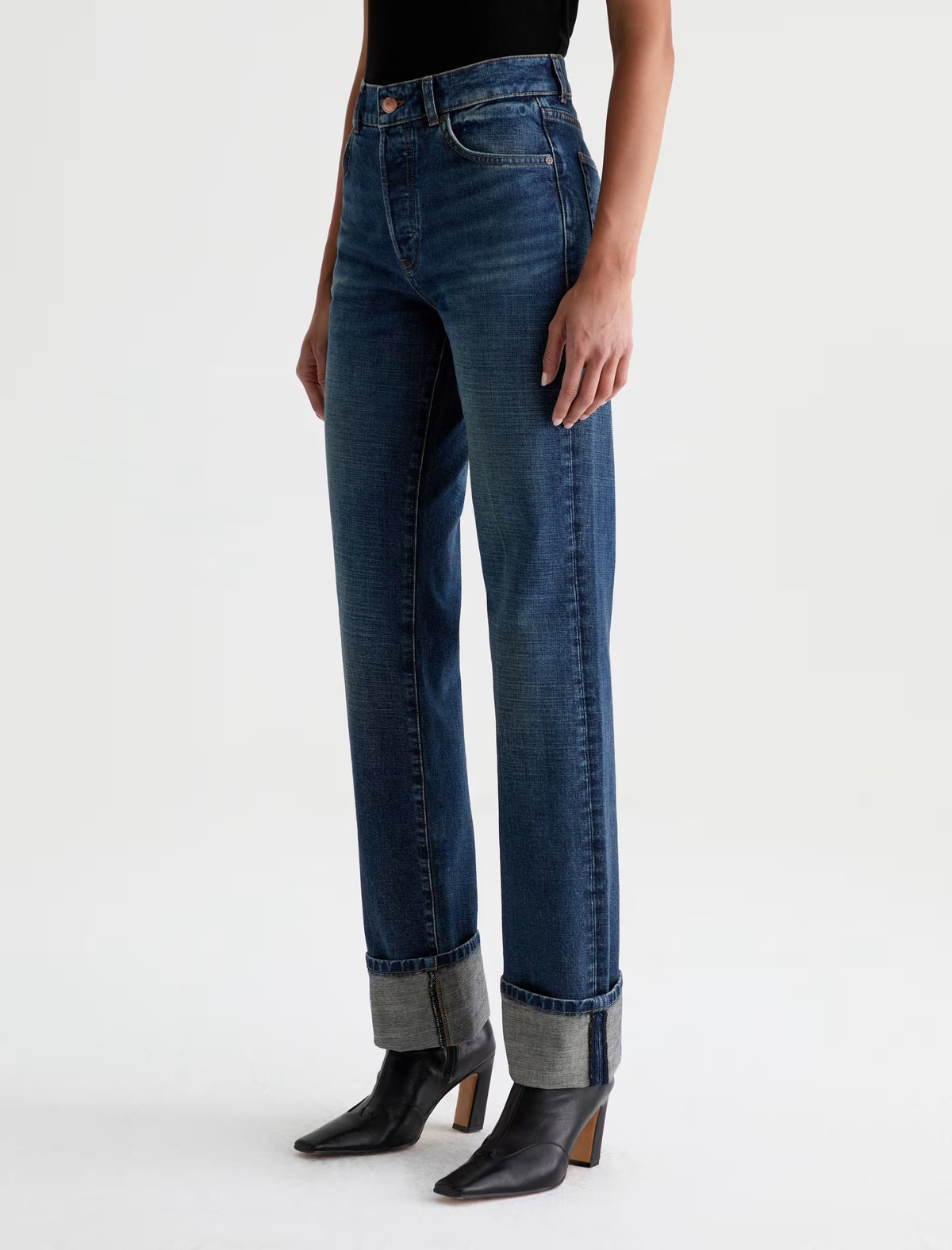 Sydney in Indigo Tone