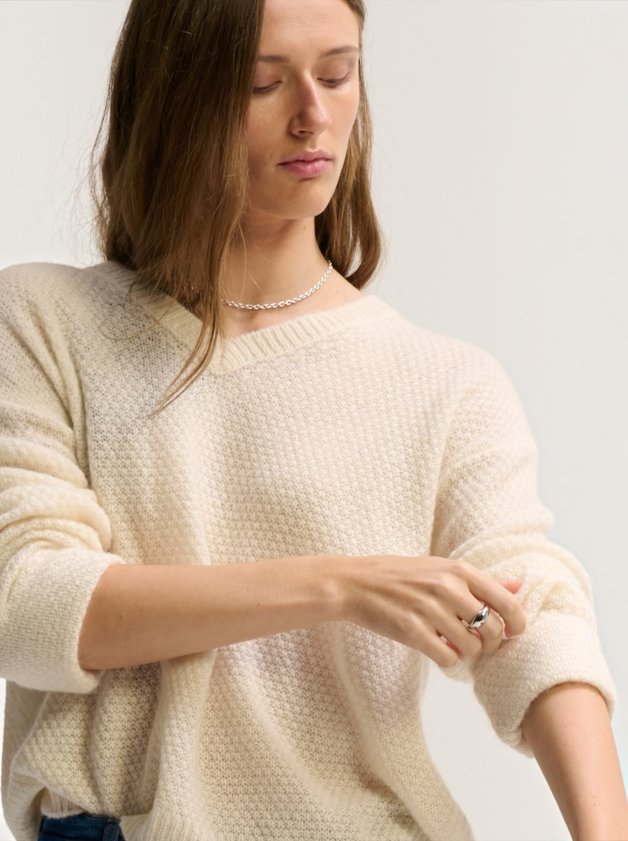 Seed Stitch Vee