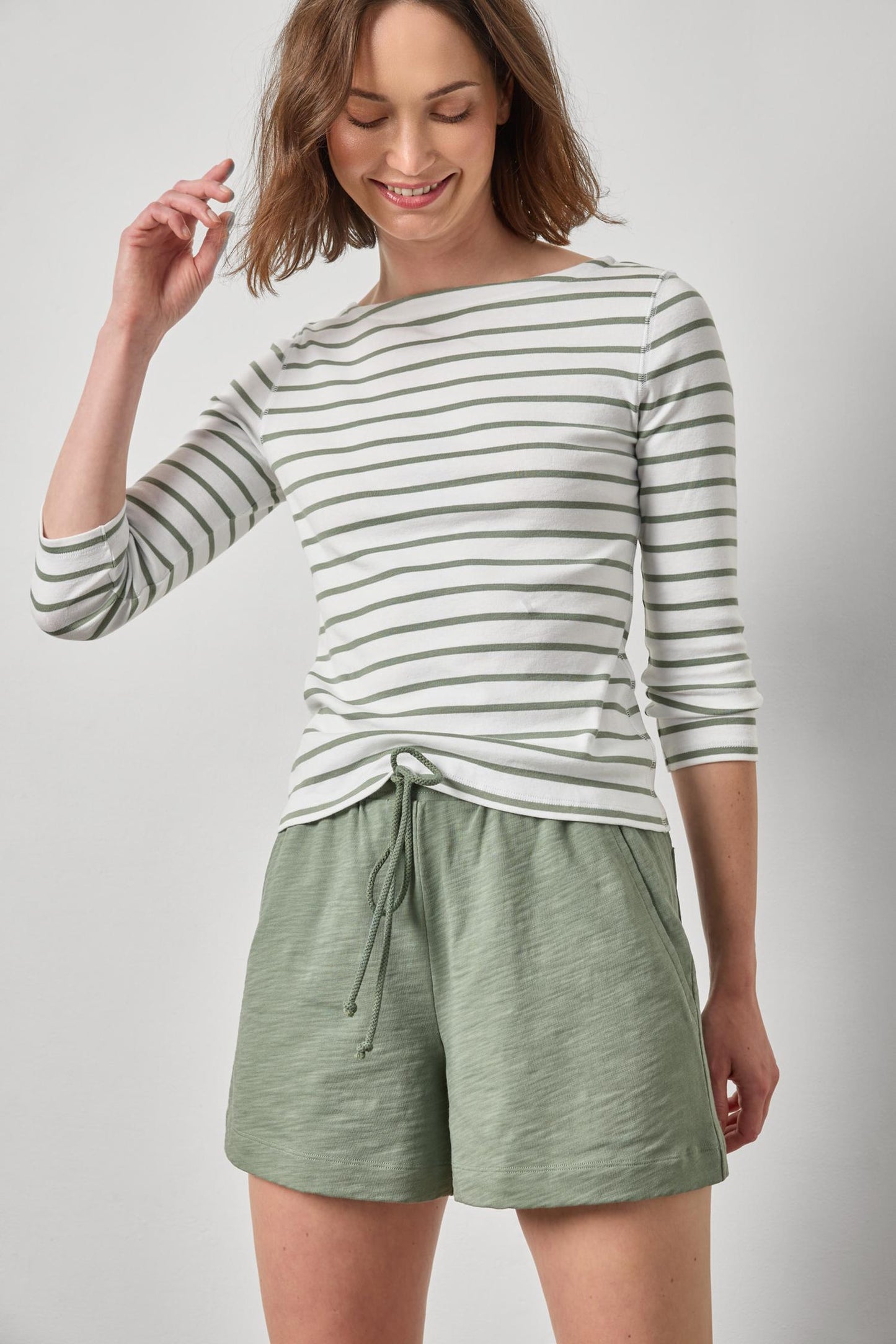 Elastic Waist Drawcord Short