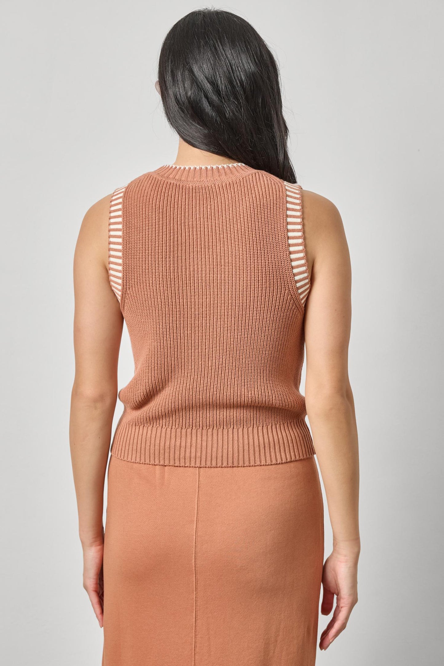 Sleeveless Crew Neck Top