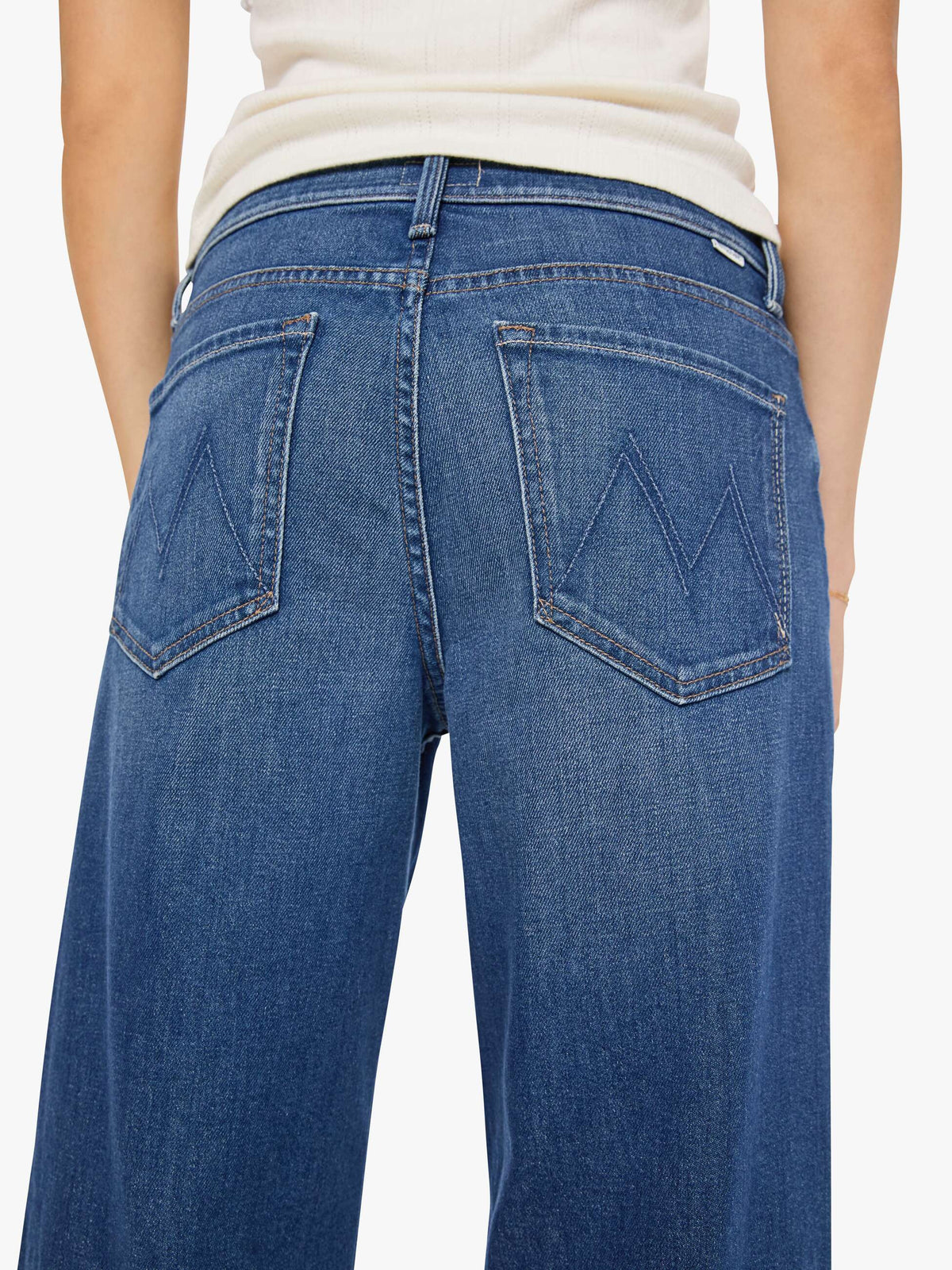 The Rerun Zip Sneak in DXE