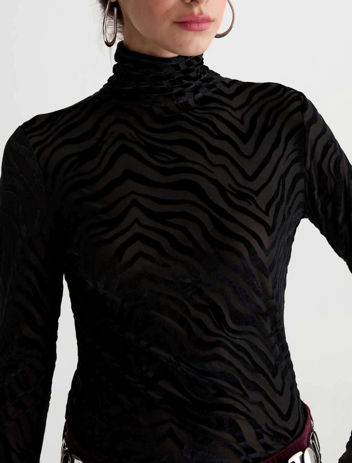 Chelsea Turtleneck in Wild Lines