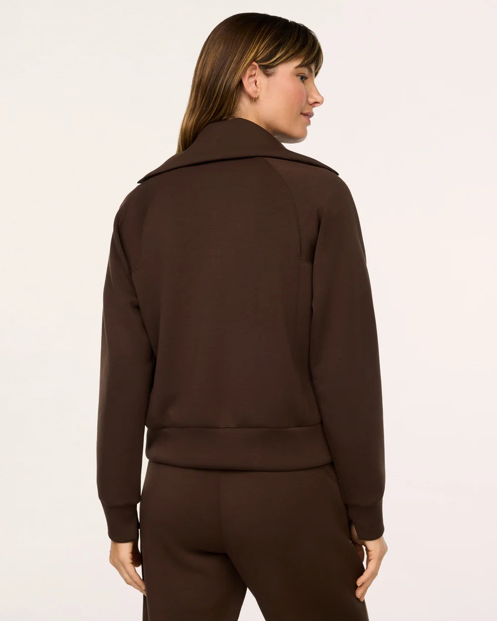 AE Half Zip in Umber