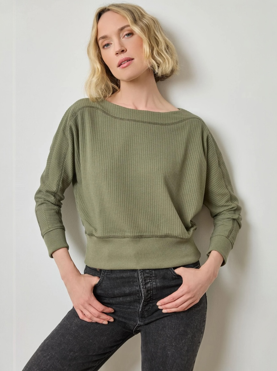Rib Trim Seamed Top