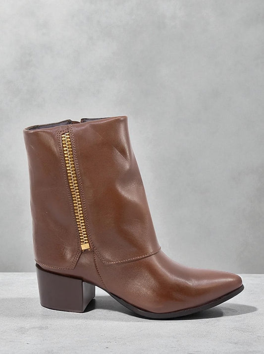 Leeza Boot