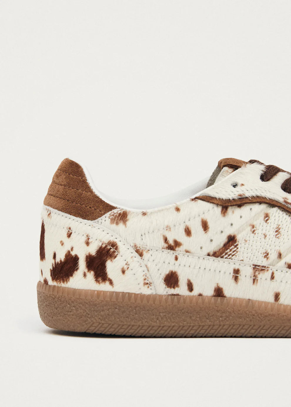 TB.490 Rife Soft Camel Sneakers