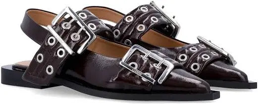 Feminine Buckle Ballerinas in Burgundy