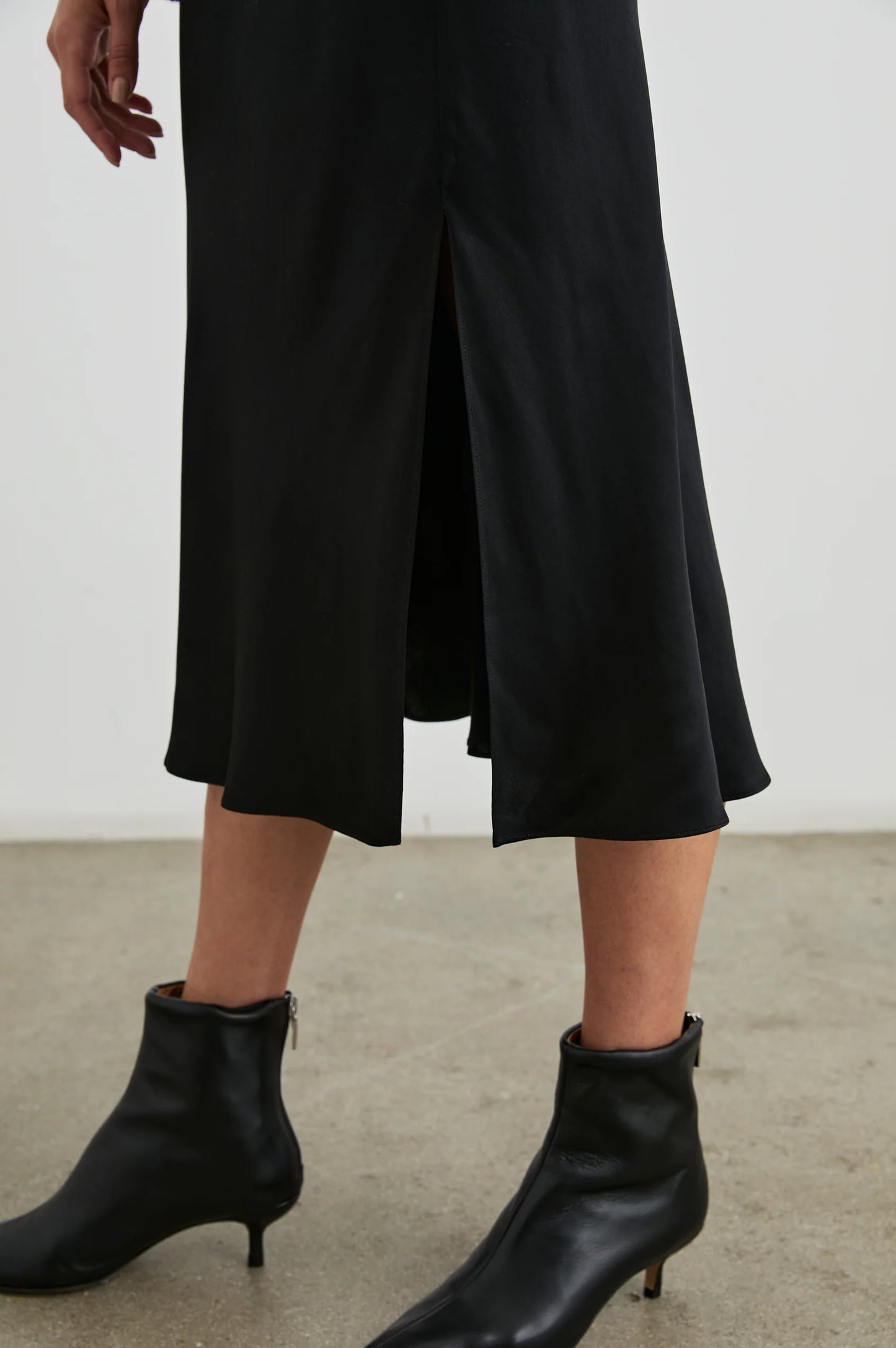 Maya Skirt in Black