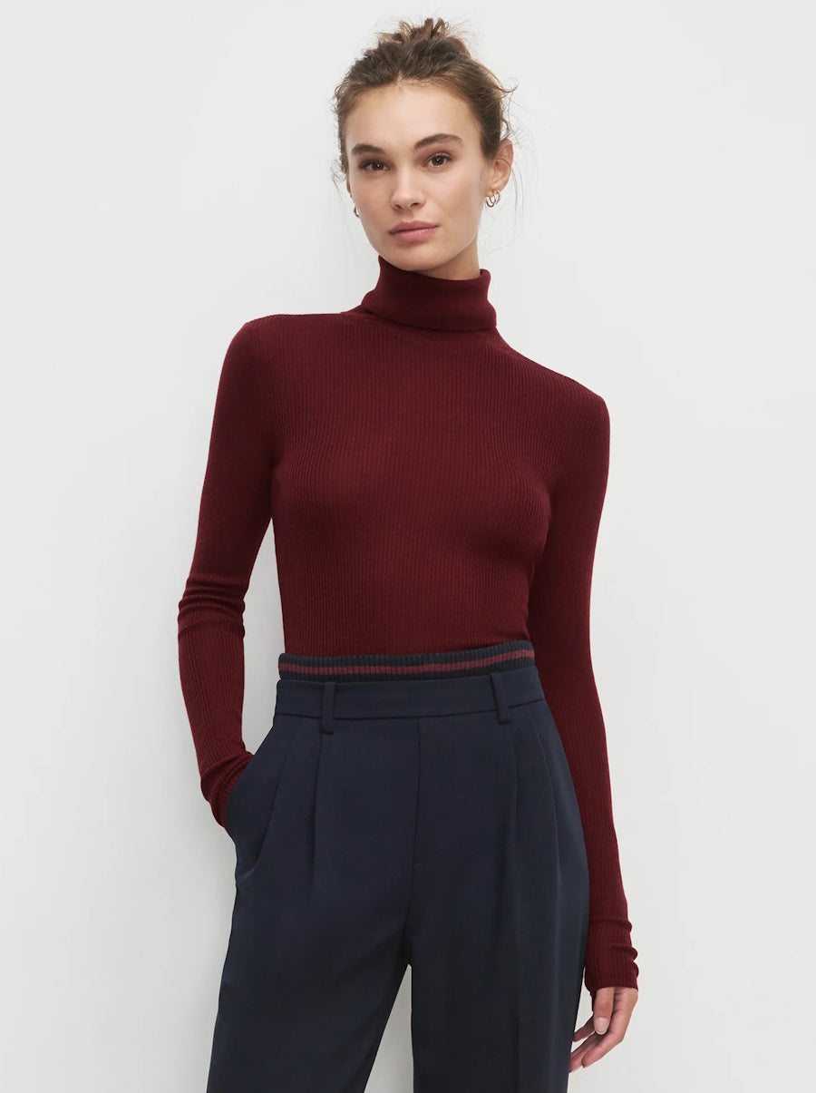 The Amelia Turtleneck
