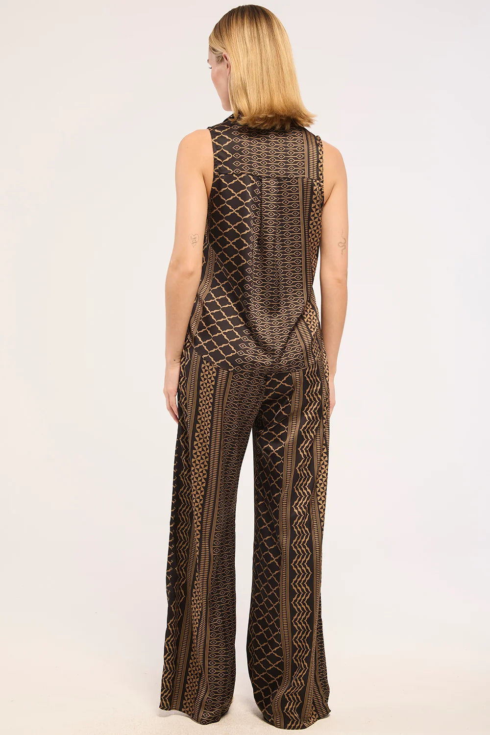 Izzie Pant