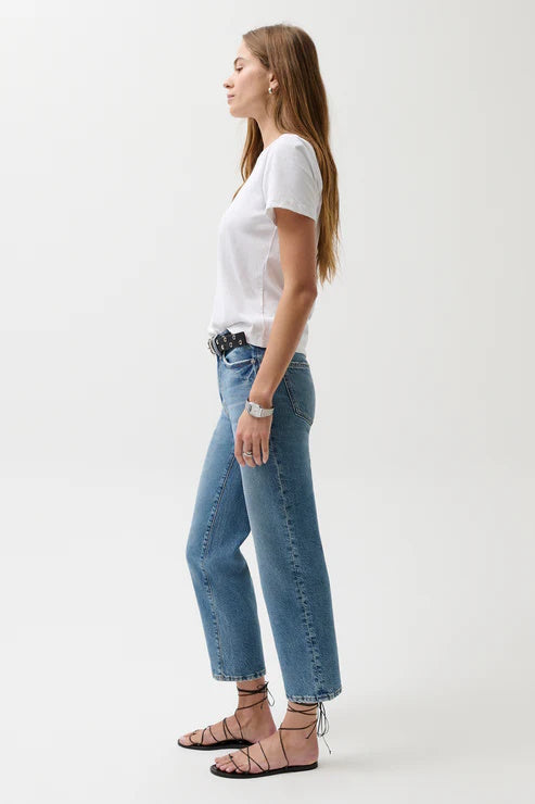 Aleks Crop Straight Leg