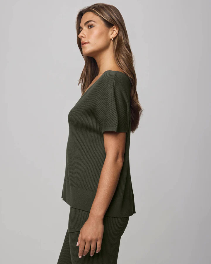 Georgie V Neck