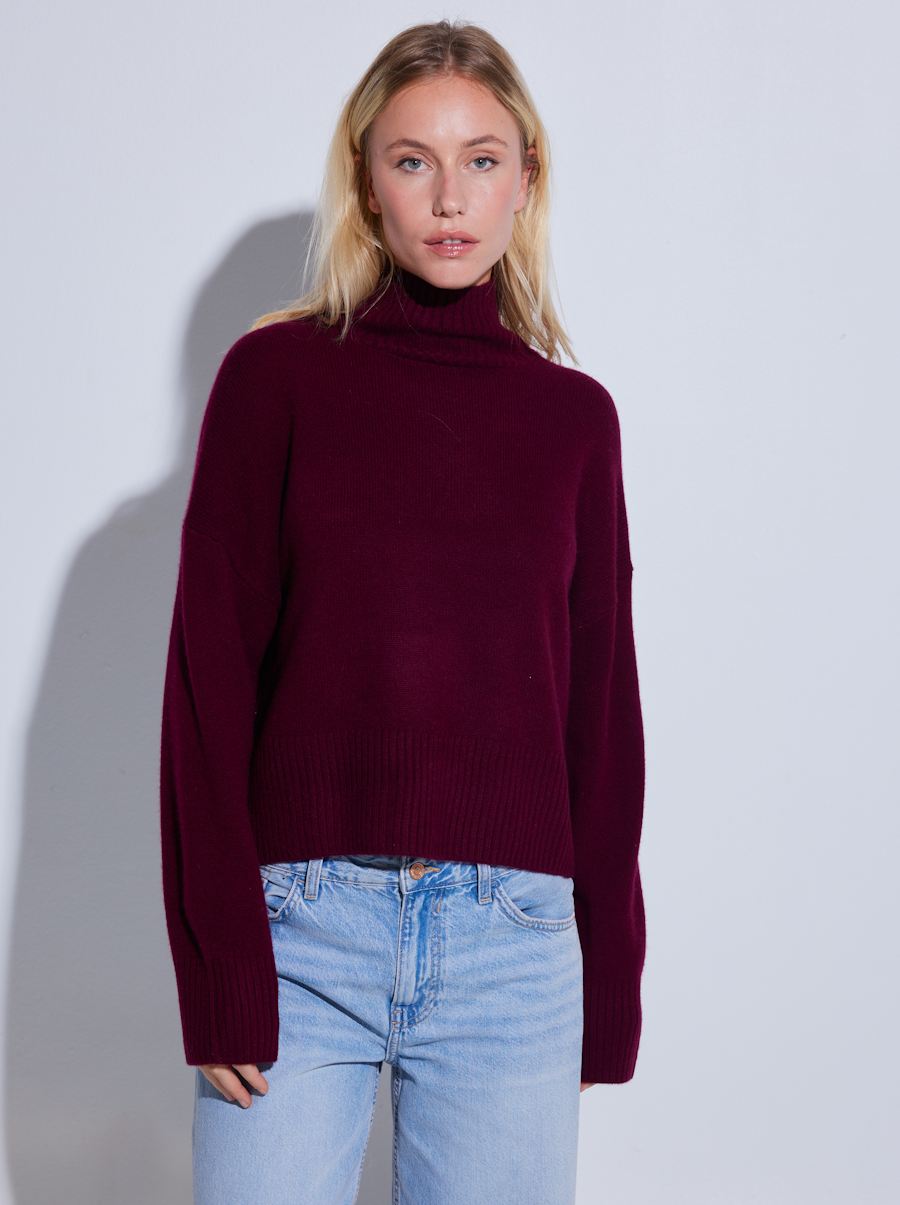 Chunky Carmel Funnel Neck